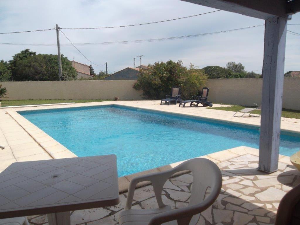 Les Hirondelles Apartment Bessan Exterior photo